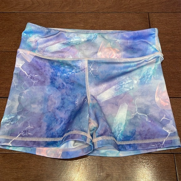 Dance shirt and Spandex Shorts - Picture 7 of 10